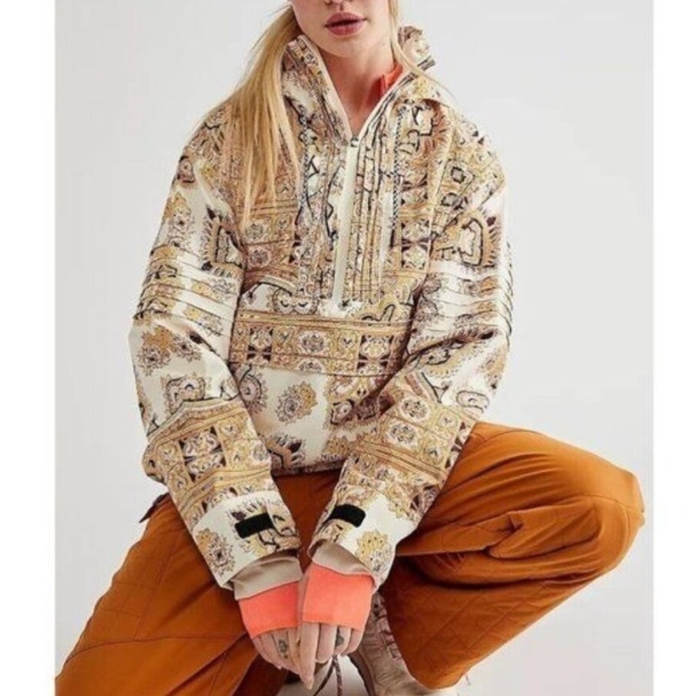 NEW Free People Movement Alpine Glow Ski Pullover Hooded Jacket Medium